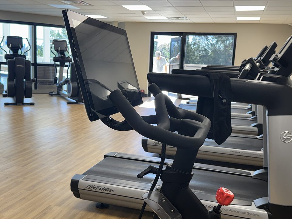 Bikes and treadmills in the fitness room